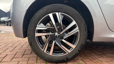 Peugeot 208 1.2 PureTech 100 Allure Premium + 5dr Petrol Hatchback